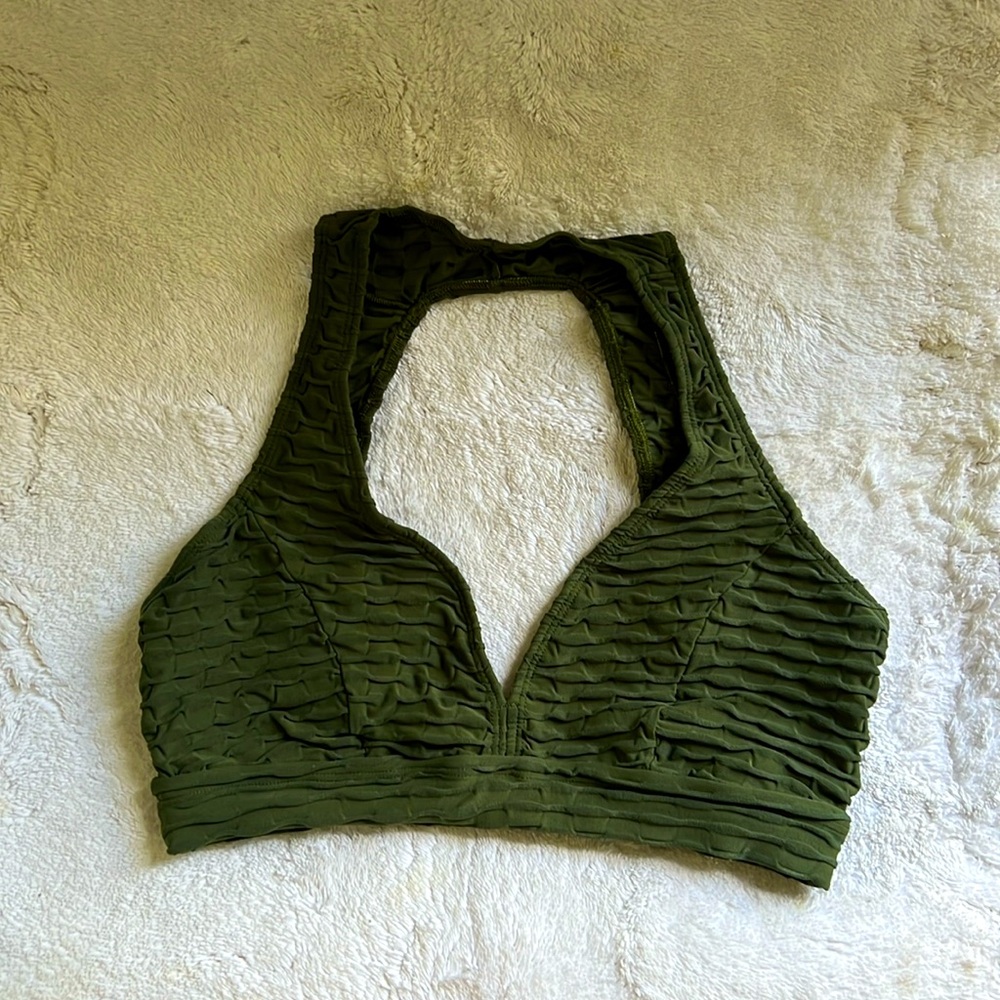 Green gym top